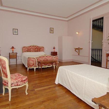 La Maison De Mariecamille Hotell Saint-Germain-Lembron Eksteriør bilde